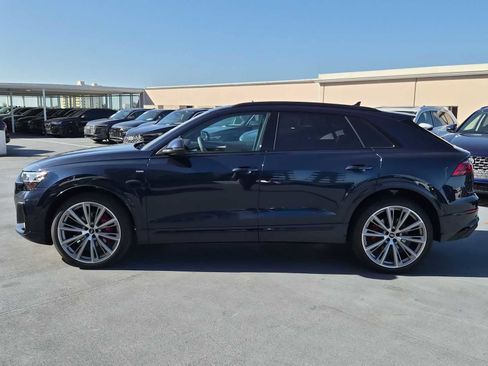 New 2026 Audi Q8 Prestige image 3