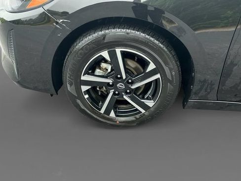 Used 2025 Nissan Sentra SV FWD image 16