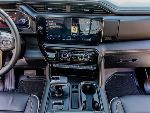 Used 2026 GMC Sierra 1500 AT4X image 24