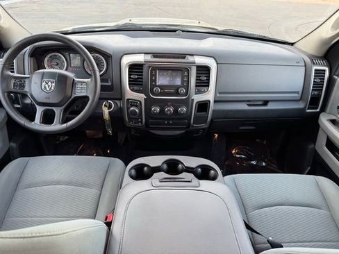 Used 2017 RAM 1500 Classic SLT image 6