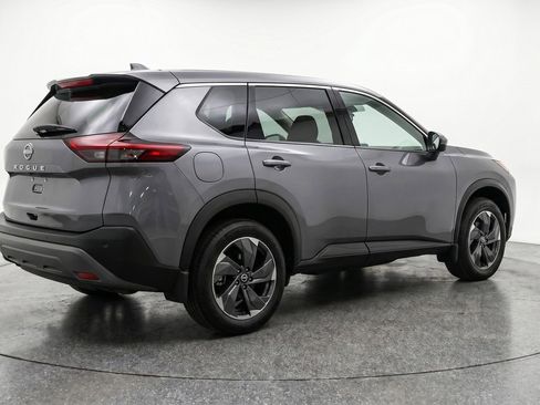 Used 2025 Nissan Rogue SV AWD/4WD image 7