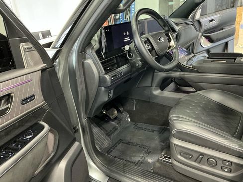 Used 2025 INFINITI QX80 Autograph image 7