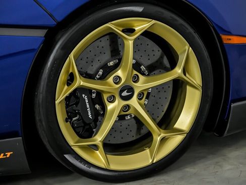 Used 2020 McLaren 600LT Spider RWD image 16