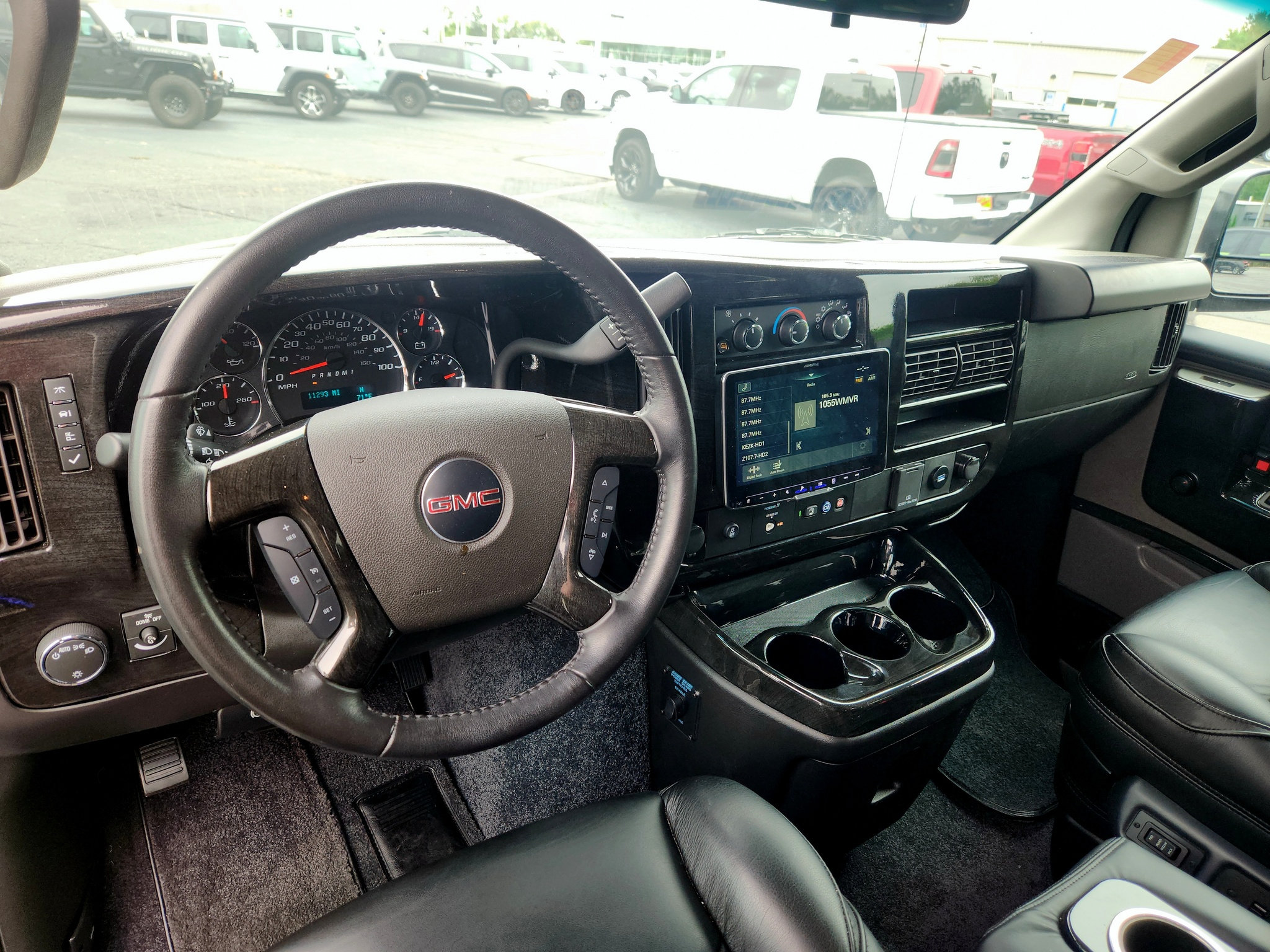 Used 2023 GMC Savana 2500 Extended RWD image 29