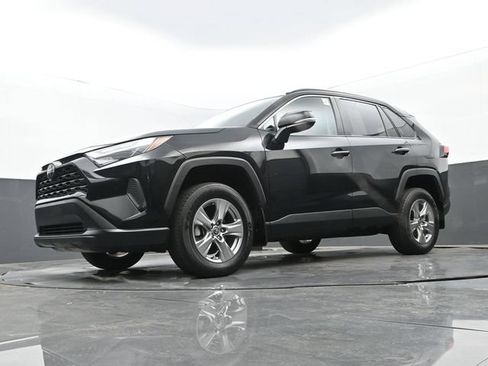 Used 2024 Toyota RAV4 XLE w/ Convenience Package FWD image 29