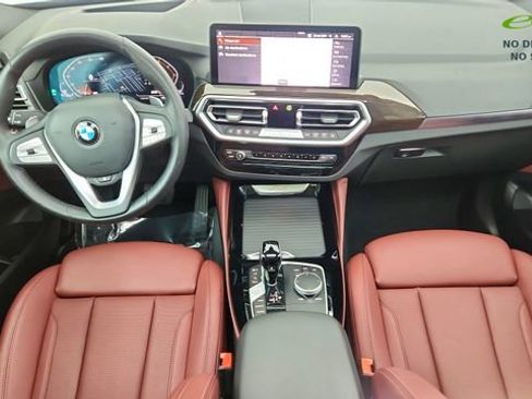 Used 2025 BMW X4 xDrive30i AWD/4WD image 21