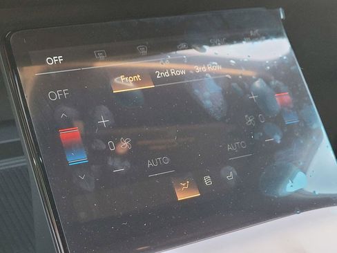 New 2026 Cadillac Vistiq Sport image 17