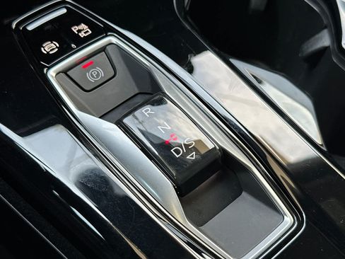Used 2025 Audi Q5 Premium Plus w/ Premium Plus AWD/4WD image 22