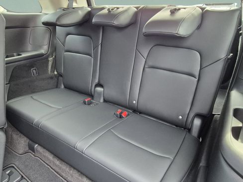 New 2026 Nissan Pathfinder SL FWD image 21
