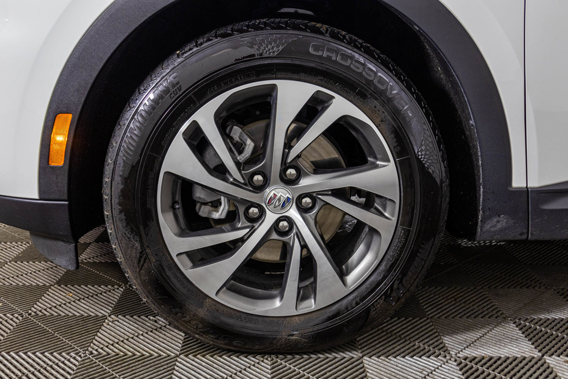 Used 2022 Buick Envision Essence w/ Technology Package I FWD image 52