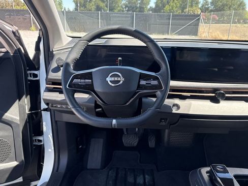 Used 2024 Nissan Ariya FWD image 16