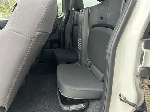 Used 2024 Nissan Frontier S w/ Technology Package image 12