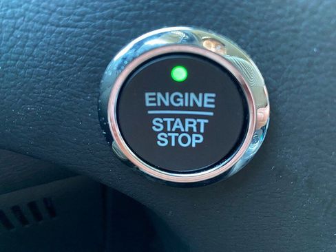 Used 2022 Ford Edge SEL w/ Convenience Package image 45