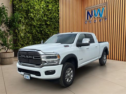 Used 2023 RAM 3500 Laramie AWD/4WD image 3