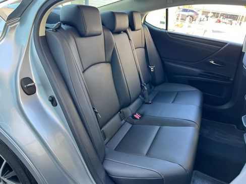 Used 2025 Lexus ES 350 w/ Premium Package FWD image 52