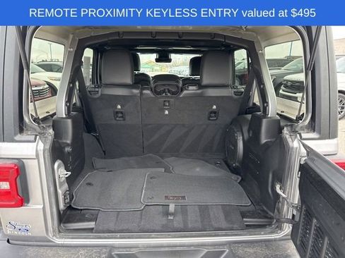 Used 2019 Jeep Wrangler Unlimited Rubicon AWD/4WD image 15