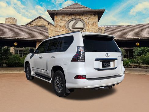 Used 2016 Lexus GX 460 Luxury AWD/4WD image 3