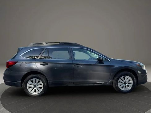 Used 2019 Subaru Outback 2.5i Premium AWD/4WD image 4