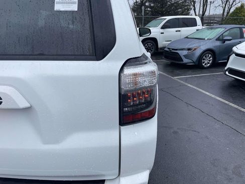 Used 2024 Toyota 4Runner SR5 Premium image 18