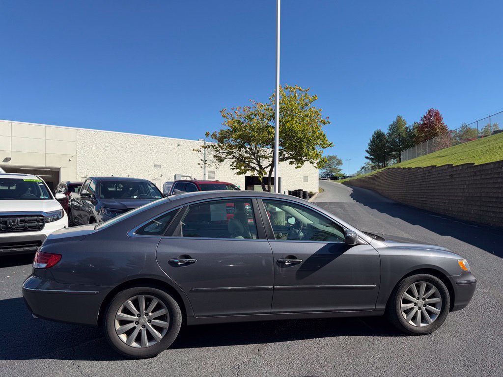 Used 2010 Hyundai Azera Limited FWD image 3