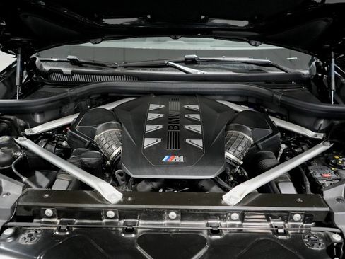 Used 2025 BMW X5 M60i image 38