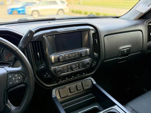 Used 2017 Chevrolet Silverado 1500 LTZ Z71 w/ LTZ Plus Package image 18