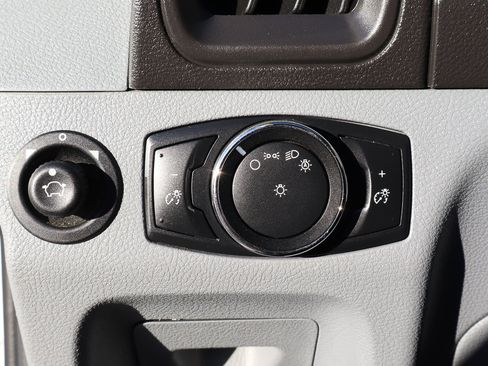 Used 2016 Ford Transit 350 XLT image 17