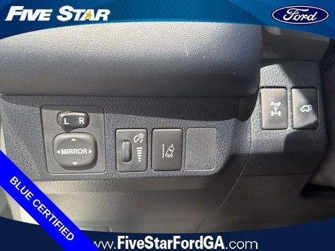 Used 2018 Toyota RAV4 SE w/ Advanced Technology Package AWD/4WD image 14