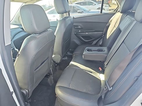 Used 2022 Chevrolet Trax LT w/ Driver Confidence Package image 10