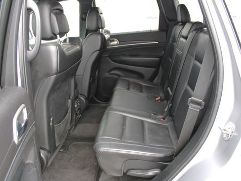 Used 2018 Jeep Grand Cherokee Limited image 6