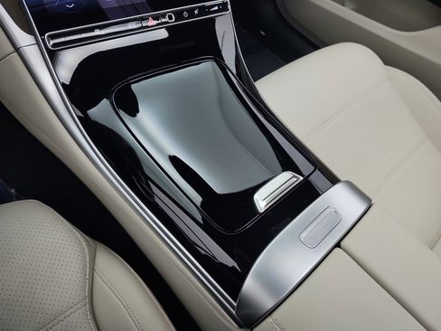 Certified 2025 Mercedes-Benz C 300 Sedan image 13