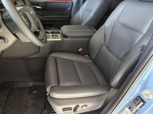 Used 2025 Toyota Land Cruiser AWD/4WD image 33