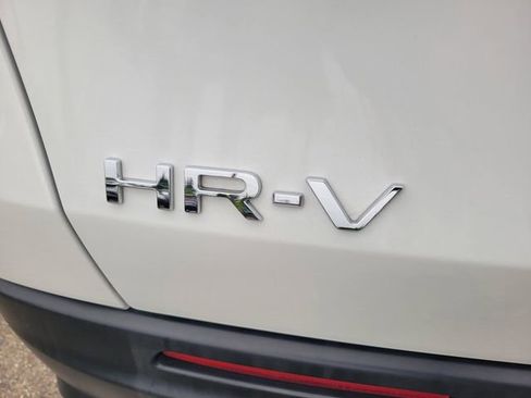 Certified 2024 Honda HR-V Sport image 10