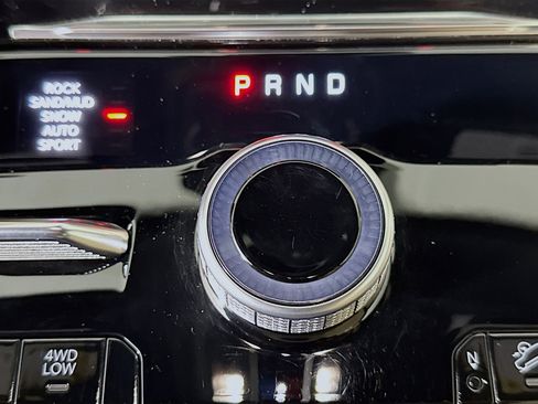 Used 2022 Jeep Grand Cherokee Limited 4xe w/ Luxury Tech Group II image 25