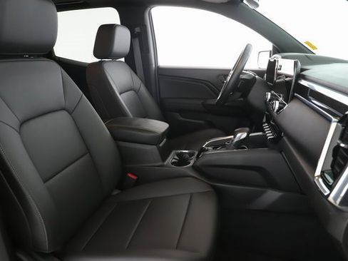 Used 2024 GMC Canyon Elevation w/ Convenience Package image 31