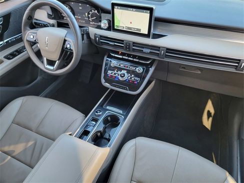 Certified 2022 Lincoln Corsair AWD w/ Premium Package image 39