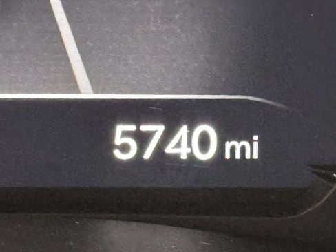 Used 2025 Genesis GV70 2.5T image 32