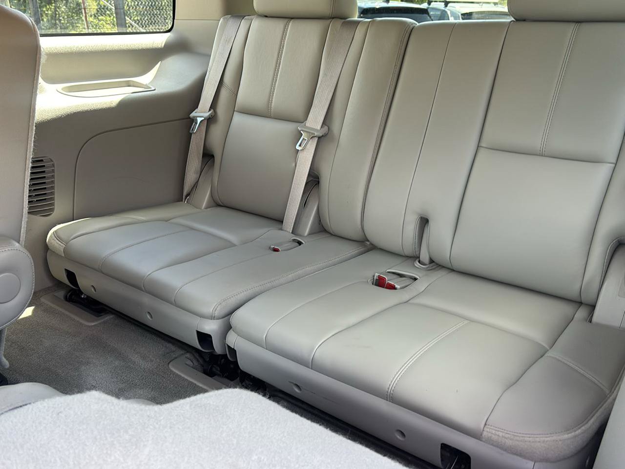 Used 2010 GMC Yukon SLT RWD image 12