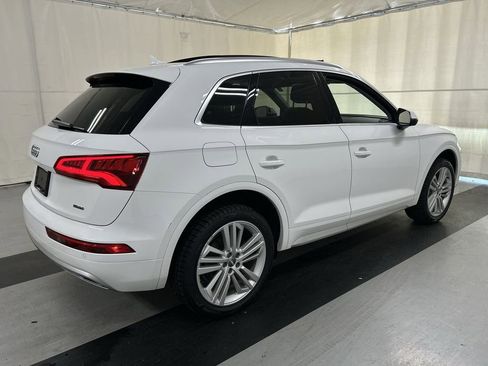 Used 2020 Audi Q5 2.0T Premium Plus w/ Premium Plus Package AWD/4WD image 2