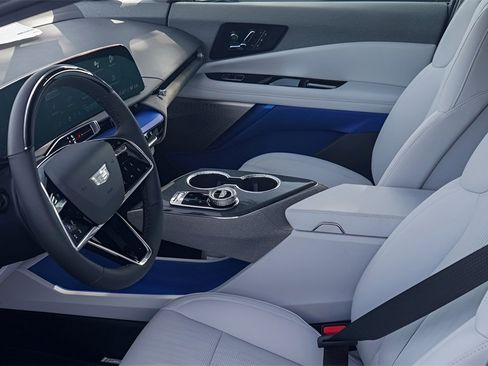 New 2026 Cadillac Optiq Sport 2 image 10