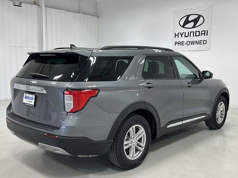 Used 2024 Ford Explorer XLT w/ Equipment Group 202A RWD image 5