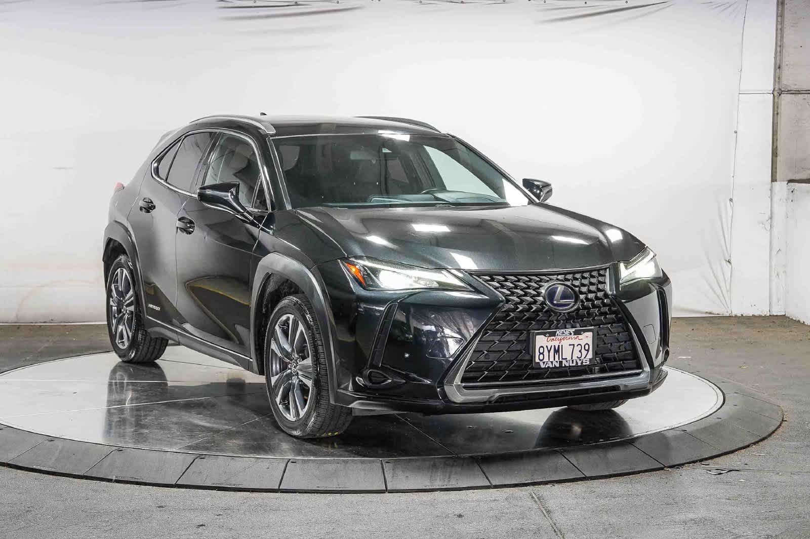 Used 2021 Lexus UX 250h w/ Accessory Package (Z2) AWD/4WD image 5