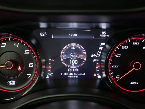 Used 2021 Dodge Charger R/T w/ Daytona Edition Group RWD image 28