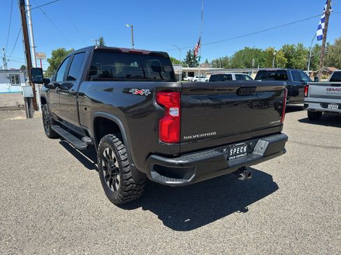 Used 2020 Chevrolet Silverado 2500 Custom w/ Custom Value Package AWD/4WD image 3
