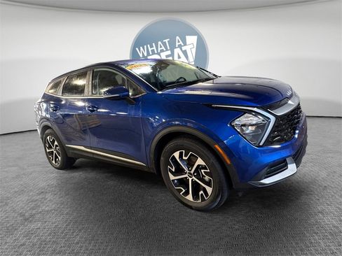 Used 2023 Kia Sportage EX image 1