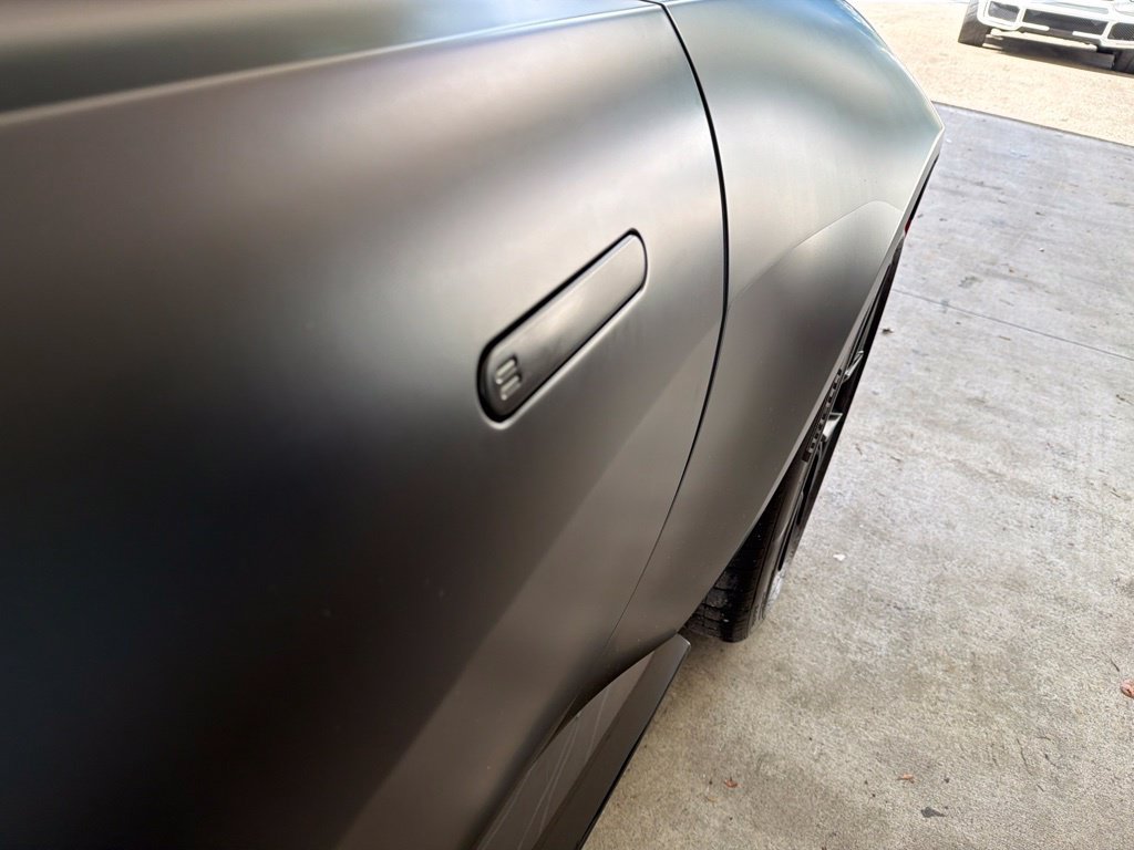 Used 2021 Aston Martin V8 Vantage Coupe RWD image 17