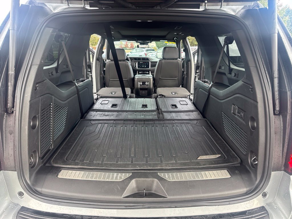 Used 2024 GMC Yukon XL Denali w/ LPO, Floor Liner Package AWD/4WD image 18