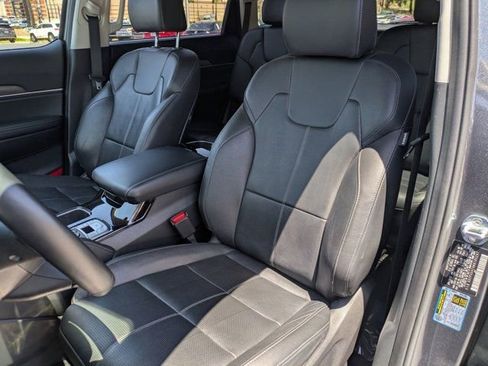 Used 2021 Kia Telluride SX w/ Nightfall Edition Package AWD/4WD image 11