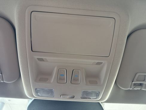 Used 2020 Ford Escape SE Sport image 26