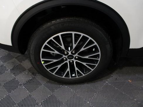 New 2026 Ford Escape SE image 21